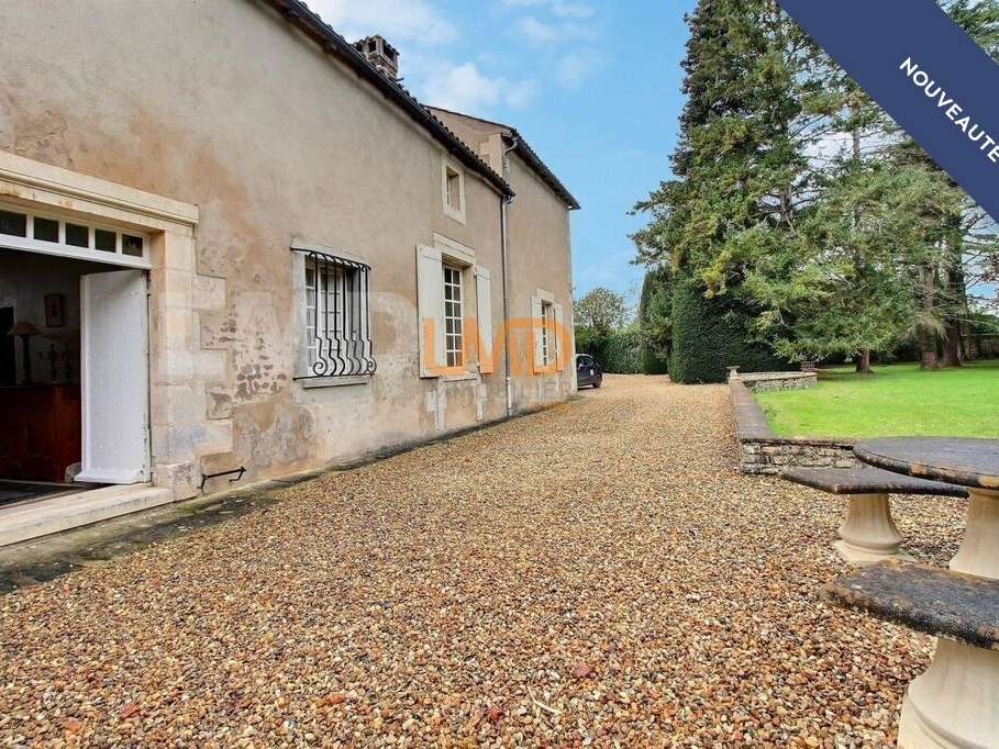 Maison Chasseneuil-du-Poitou