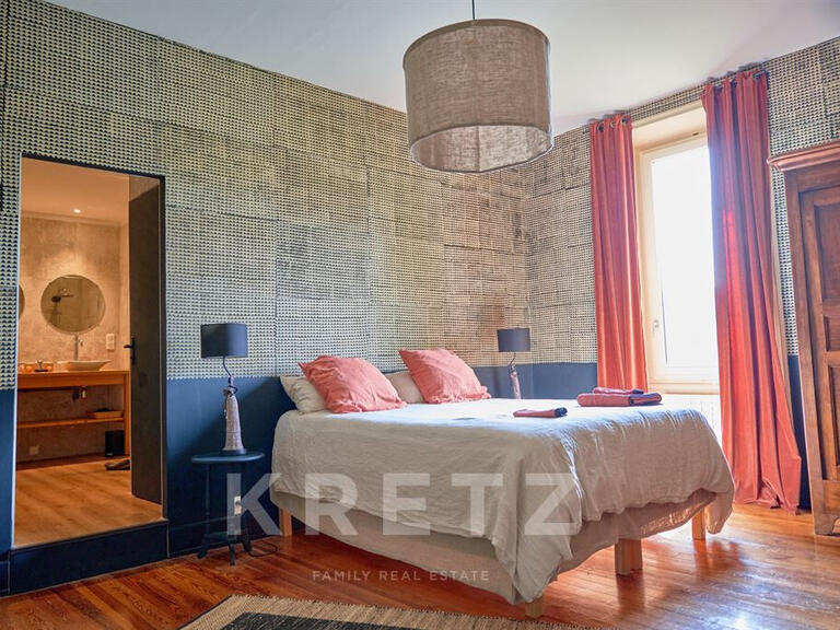 Maison Chassiers - 7 chambres - 585m²