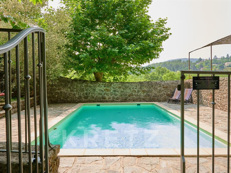 Maison Chassiers - 7 chambres - 585m²