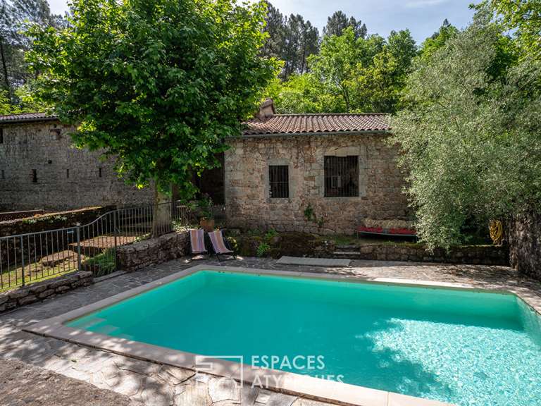 Maison Chassiers - 6 chambres - 330m²