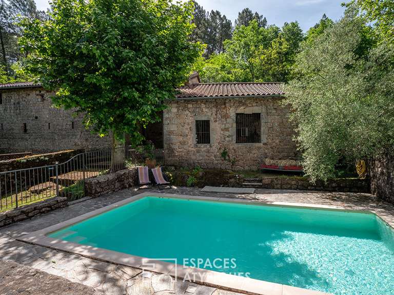 Maison Chassiers - 6 chambres - 330m²