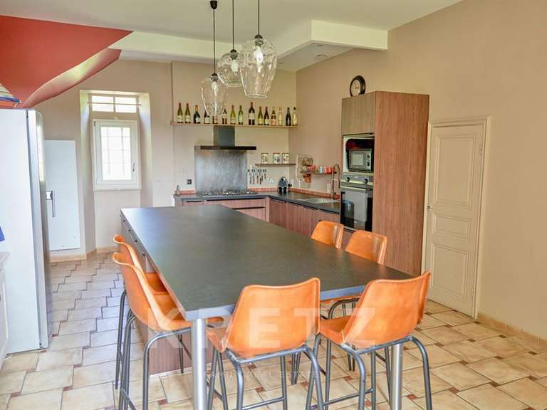Propriété Chassiers - 7 chambres - 585m²