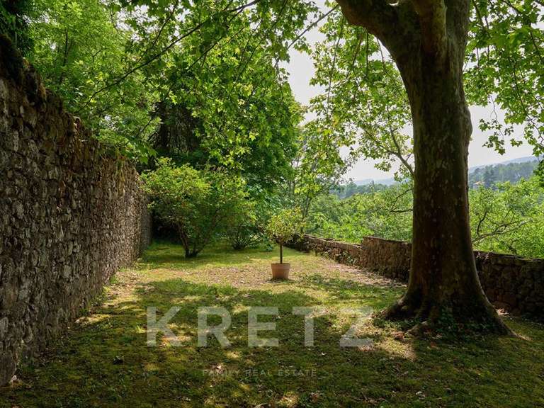 Propriété Chassiers - 7 chambres - 585m²