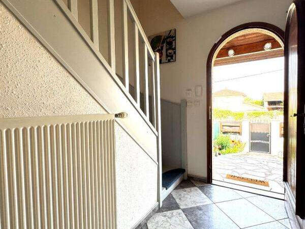 House Chassieu - 5 bedrooms