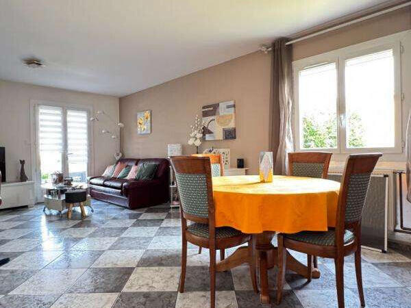 House Chassieu - 5 bedrooms