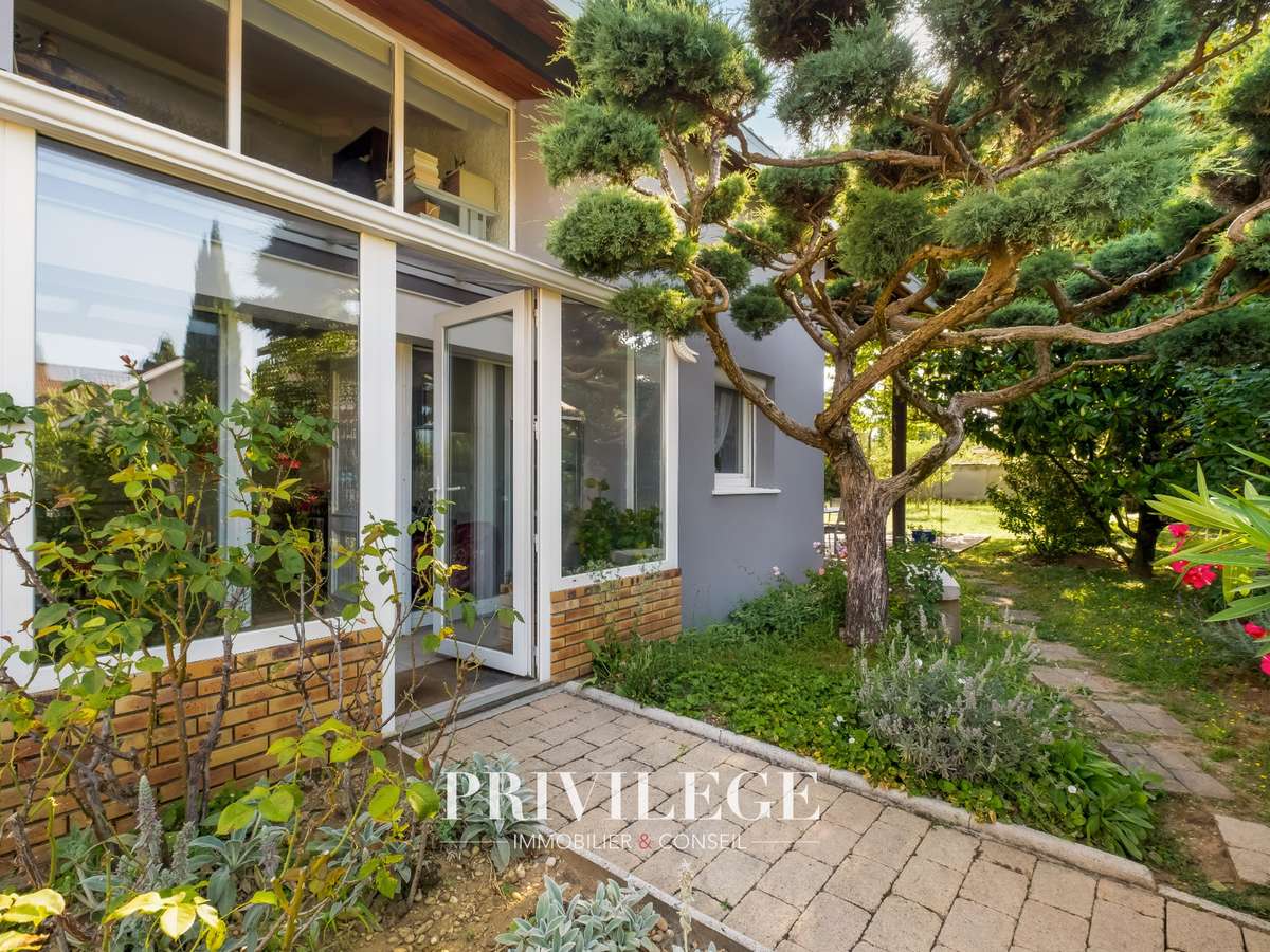 Maison Chassieu
