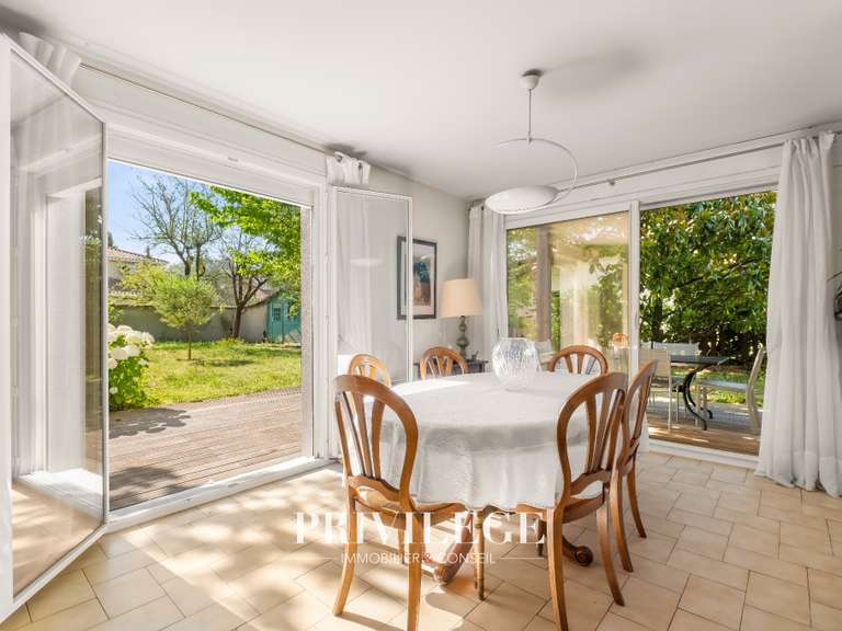 Maison Chassieu - 4 chambres - 144m²