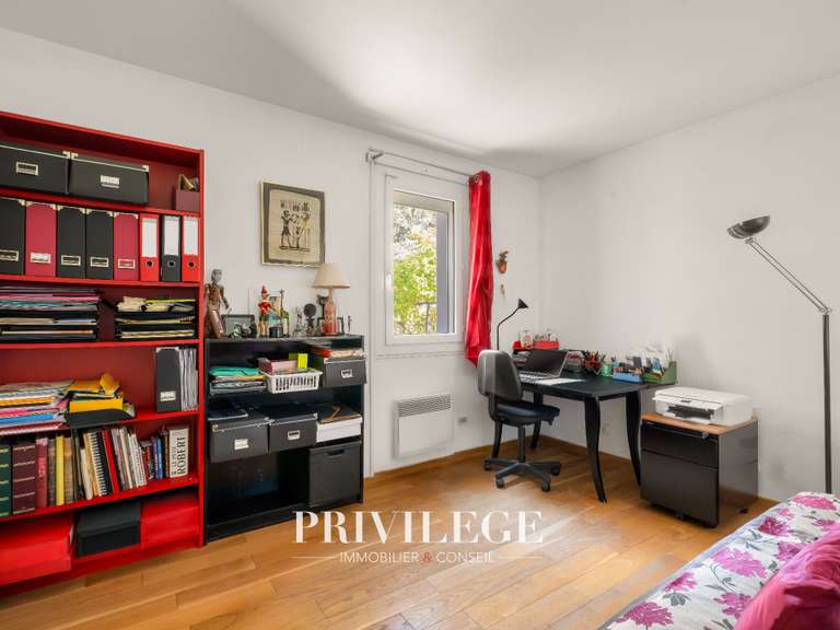 Maison Chassieu - 4 chambres - 144m²