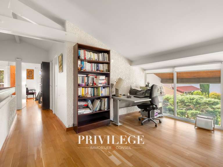 Maison Chassieu - 4 chambres - 144m²