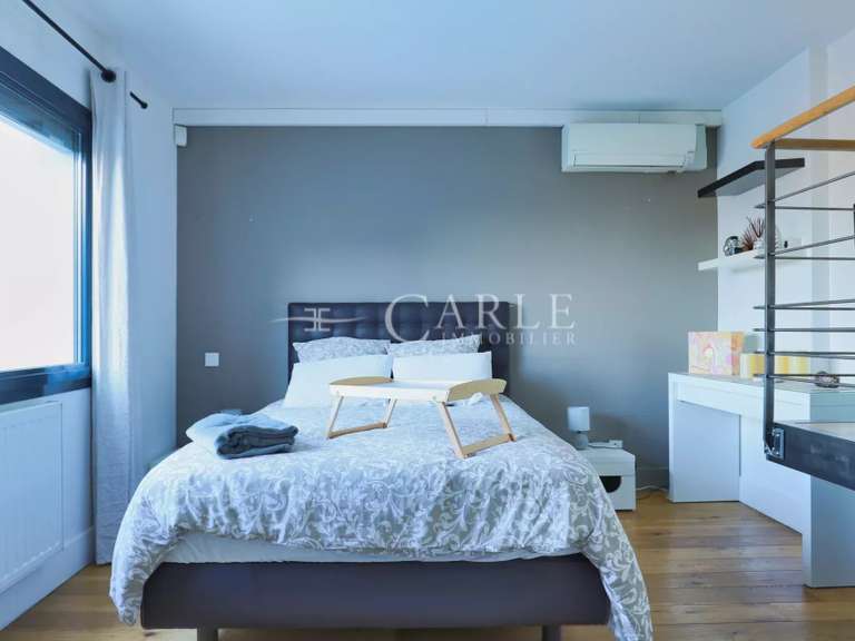 Villa Chassieu - 3 chambres - 332m²