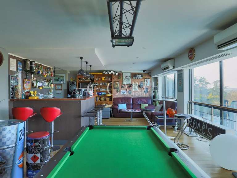 Villa Chassieu - 3 chambres - 332m²