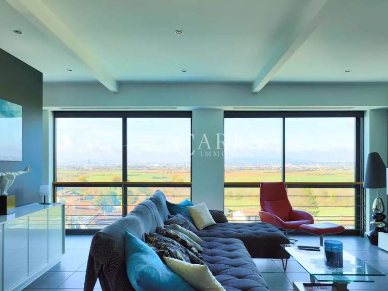 Villa Chassieu - 3 chambres - 332m²