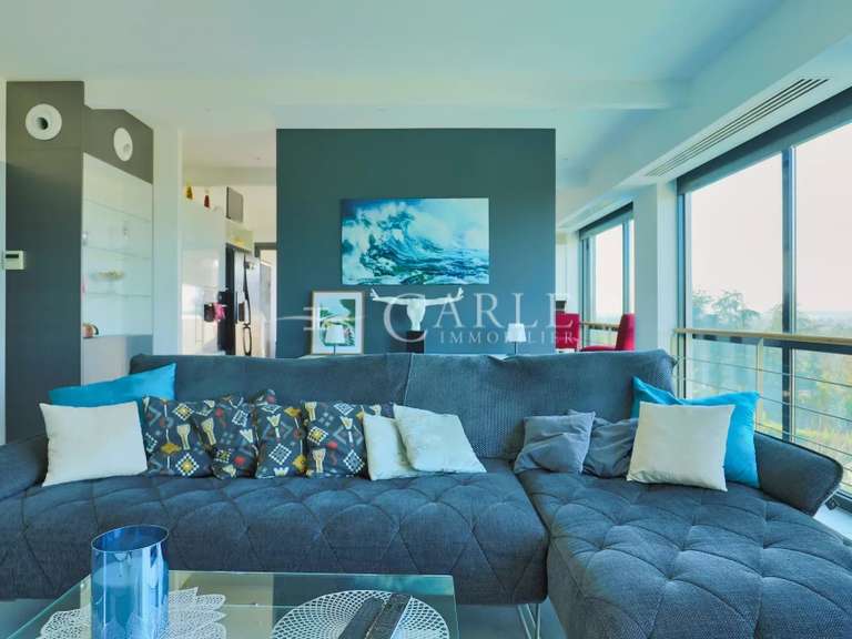 Villa Chassieu - 3 chambres - 332m²