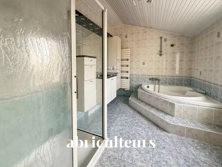 Maison Château-d'Olonne - 4 chambres - 251m²