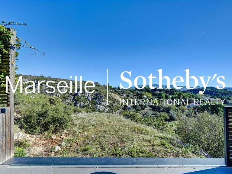 Maison Chateau-gombert - 4 chambres - 250m²