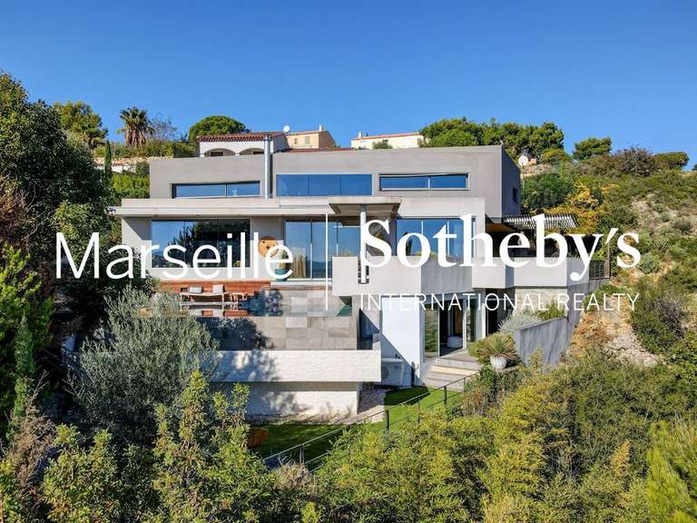 Maison Chateau-gombert - 4 chambres - 250m²