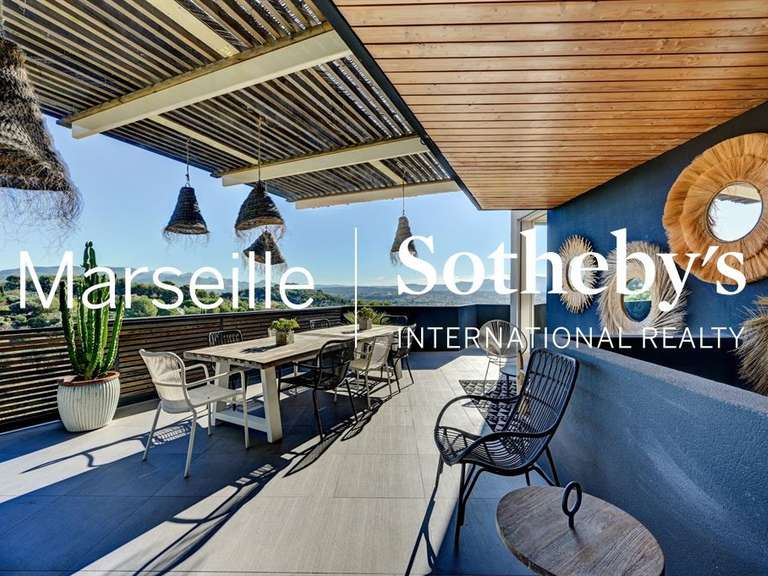 Maison Chateau-gombert - 4 chambres - 250m²