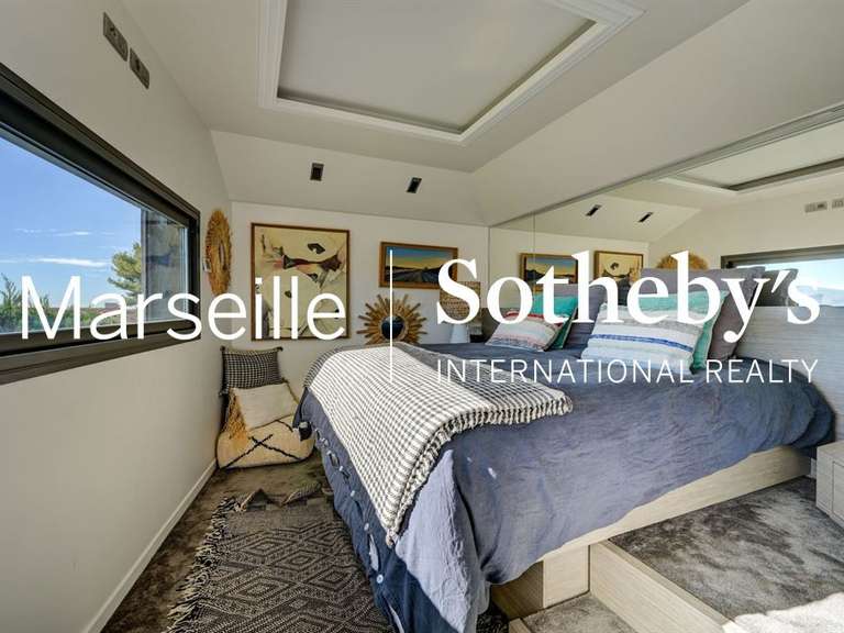 Maison Chateau-gombert - 4 chambres - 250m²