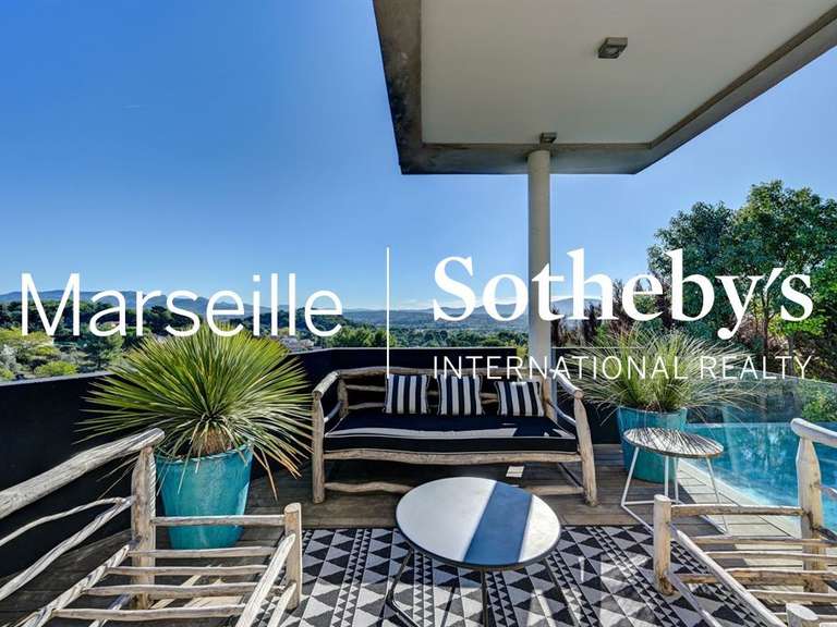 Maison Chateau-gombert - 4 chambres - 250m²