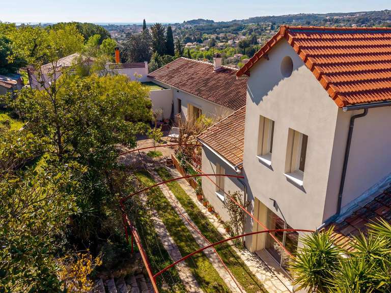 Maison Chateau-gombert - 6 chambres - 240m²