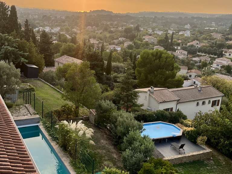 Maison Chateau-gombert - 6 chambres - 240m²