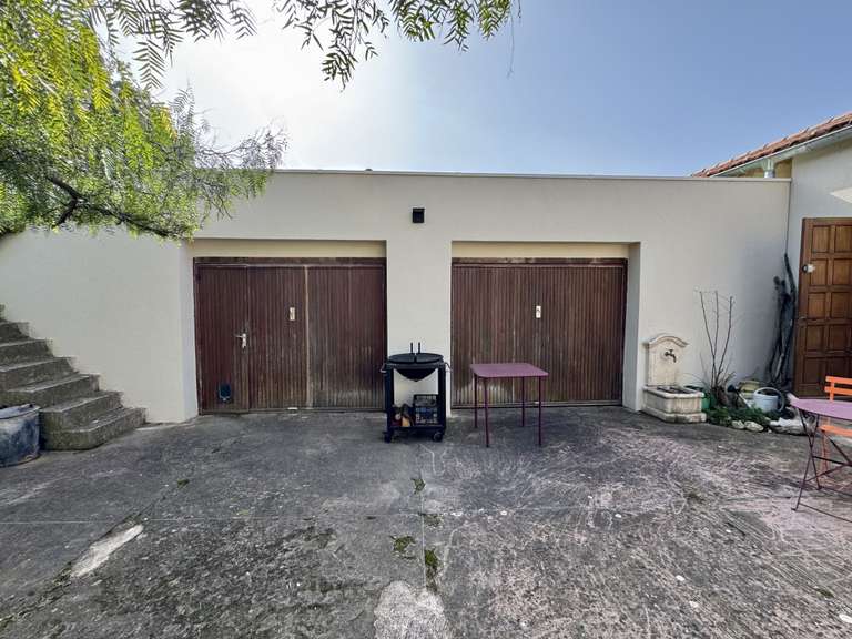 Maison Chateau-gombert - 6 chambres - 240m²