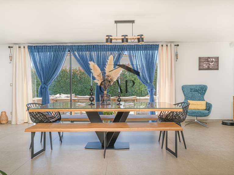 Maison Chateau-gombert - 5 chambres - 210m²