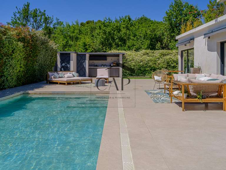 Maison Chateau-gombert - 5 chambres - 210m²