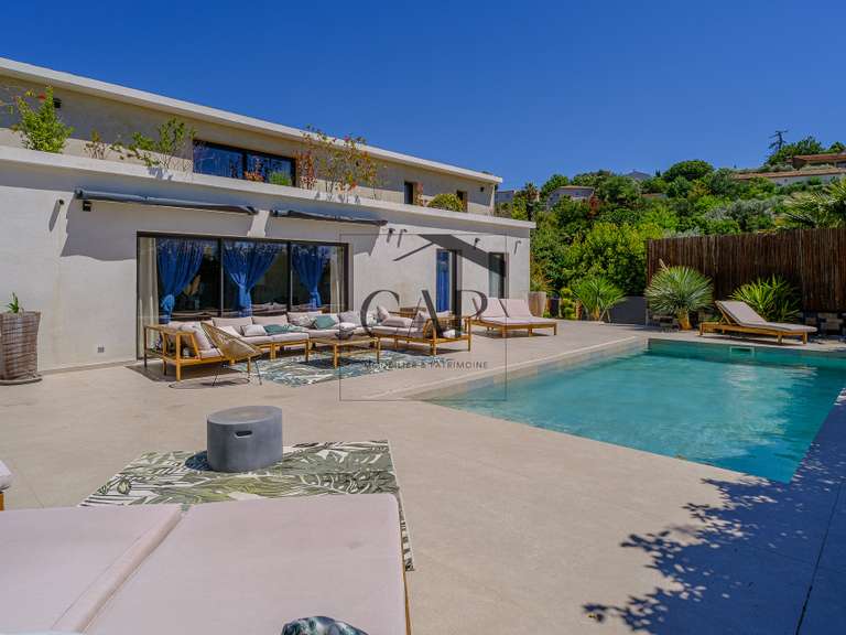 Maison Chateau-gombert - 5 chambres - 210m²
