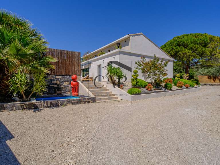 Maison Chateau-gombert - 5 chambres - 210m²