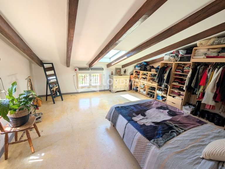 Villa Chateau-gombert - 4 chambres - 175m²