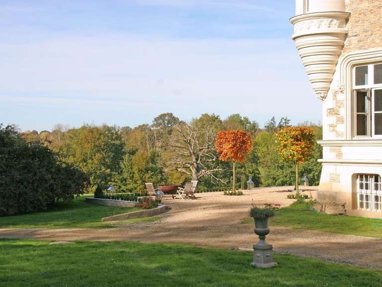 Château Château-Gontier - 7 chambres - 700m²