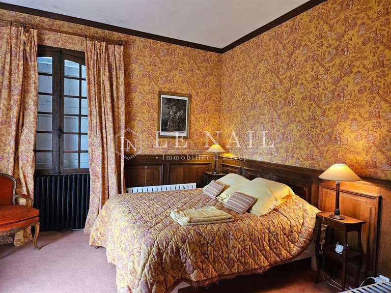 Propriété Château-Gontier - 9 chambres - 420m²