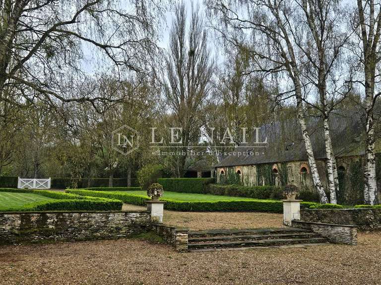 Propriété Château-Gontier - 9 chambres - 420m²