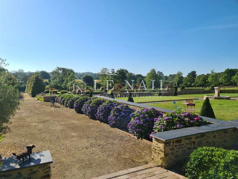 Manoir Château-Gontier-sur-Mayenne - 9 chambres - 480m²