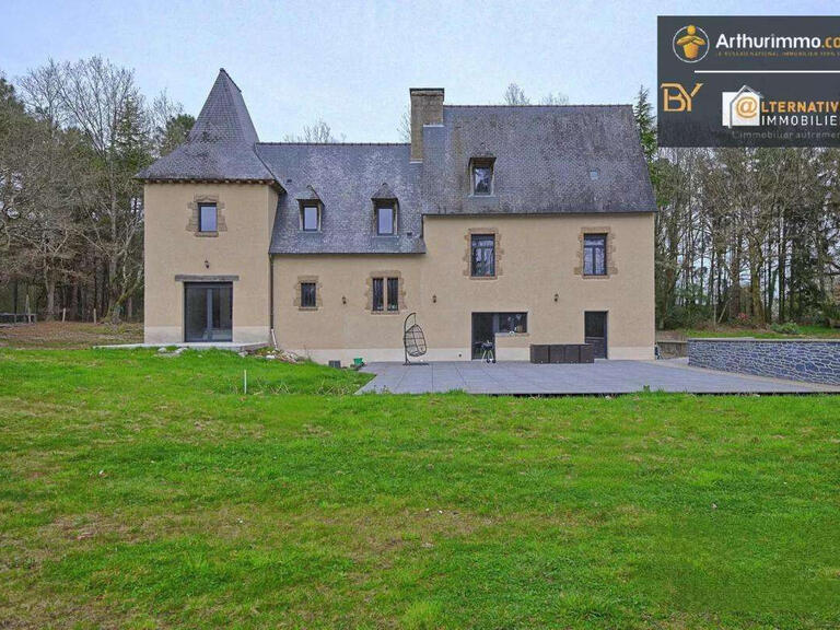 Property Châteaubourg - 5 bedrooms