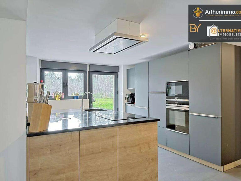 Property Châteaubourg - 5 bedrooms