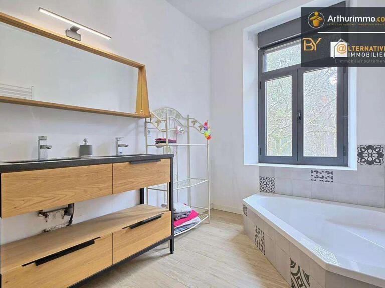 Property Châteaubourg - 5 bedrooms