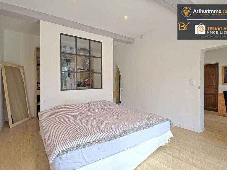 Property Châteaubourg - 5 bedrooms