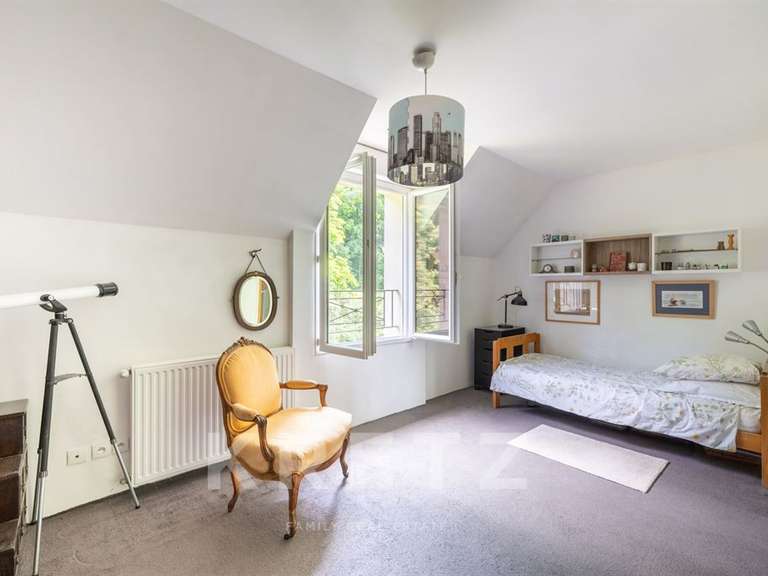 Maison Châteaufort - 4 chambres - 163m²