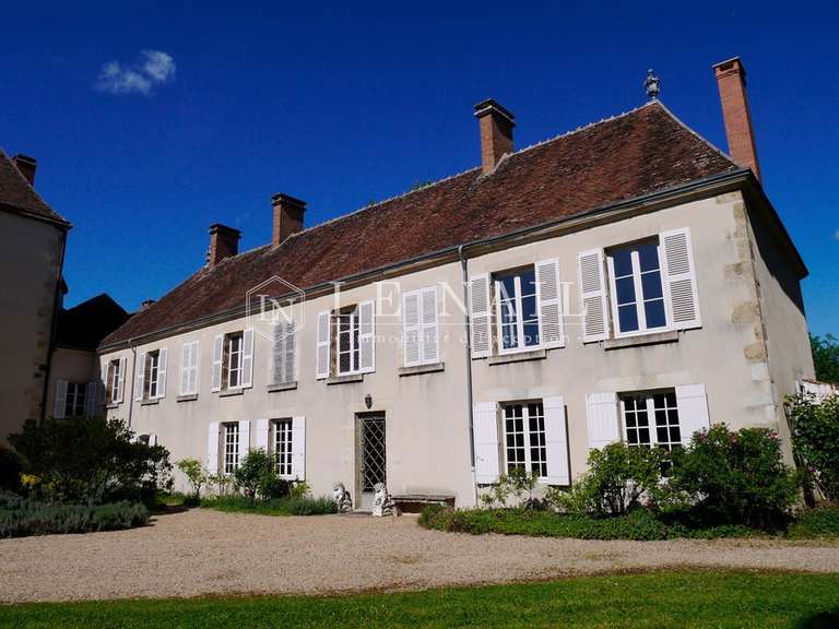 Château Châteaumeillant - 5 chambres - 500m²