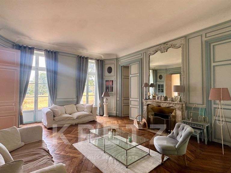 Manoir Châteaumeillant - 13 chambres - 545m²