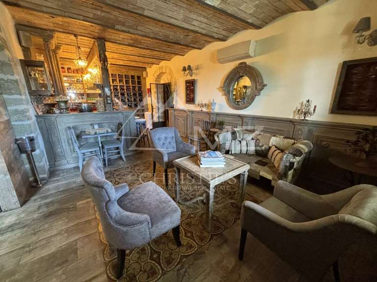 Hôtel particulier Châteauneuf-de-Gadagne - 7 chambres - 358m²