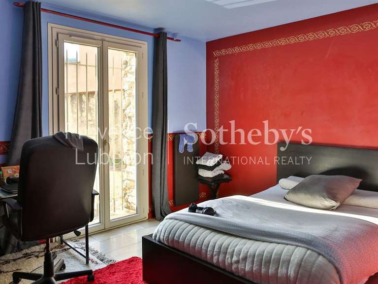 House Châteauneuf-de-Gadagne - 8 bedrooms - 240m²