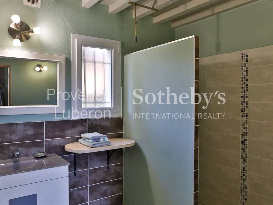 House Châteauneuf-de-Gadagne