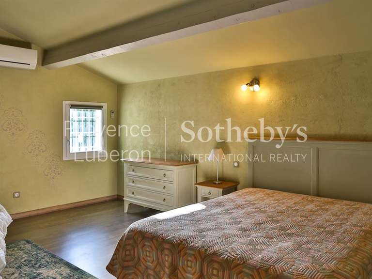 House Châteauneuf-de-Gadagne - 8 bedrooms - 240m²