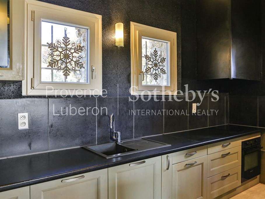 House Châteauneuf-de-Gadagne