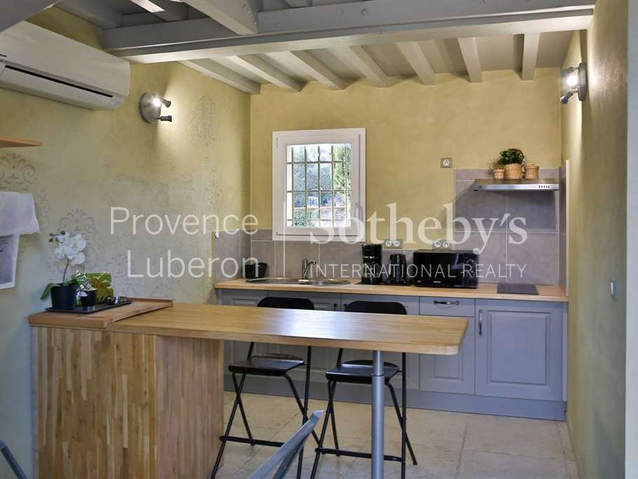 House Châteauneuf-de-Gadagne