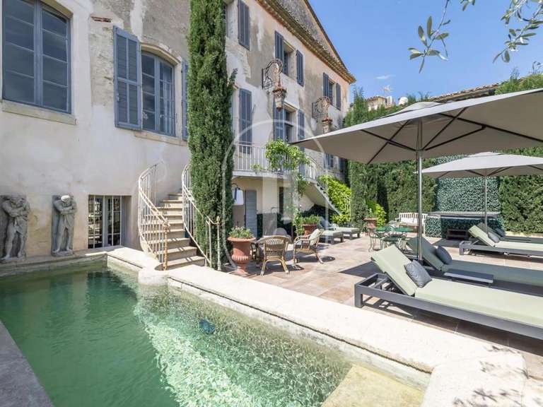 Maison Châteauneuf-de-Gadagne - 5 chambres - 358m²