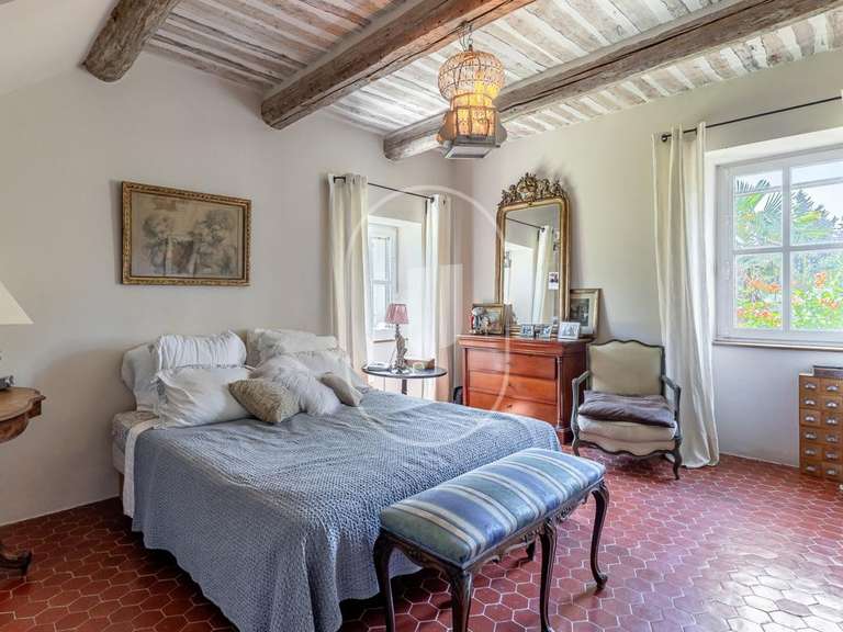 House Châteauneuf-du-Pape - 5 bedrooms - 340m²